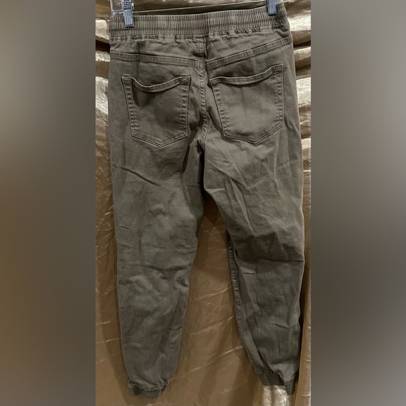 Forever 21 jeans - Picture 2 of 4